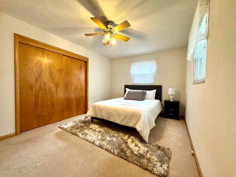 Bedroom 1 - 33 Millbrook Rd