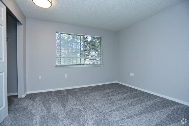 Bedroom - Millwood Estates