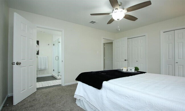 Building Photo - 8741 Blankenship Dr