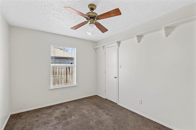 Building Photo - 2804 Monthaven Dr