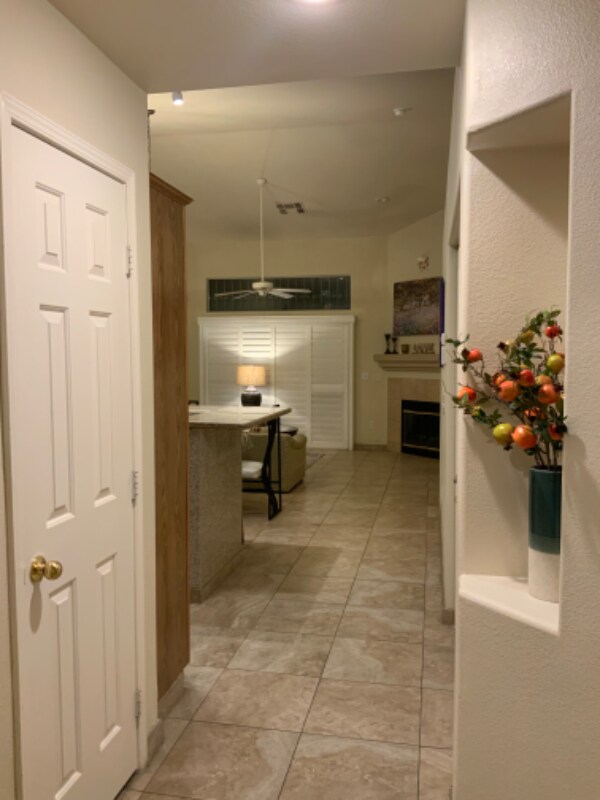 Building Photo - 6405 Blue Blossom Dr