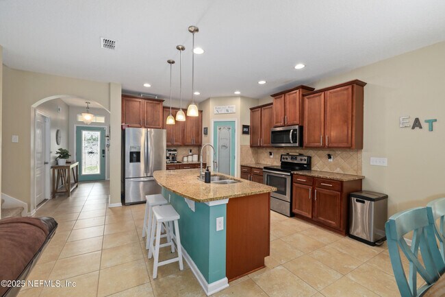 Building Photo - 274 Colorado Springs Way