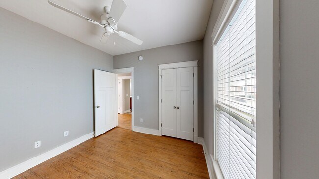 Building Photo - 803 Lindsey Ln