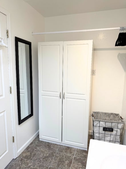 Building Photo - 10237 S Avenida Compadres