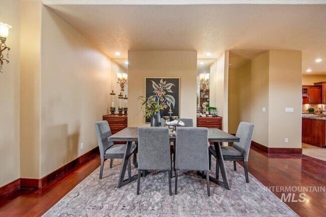 Building Photo - Exquisite home on acreage in Star