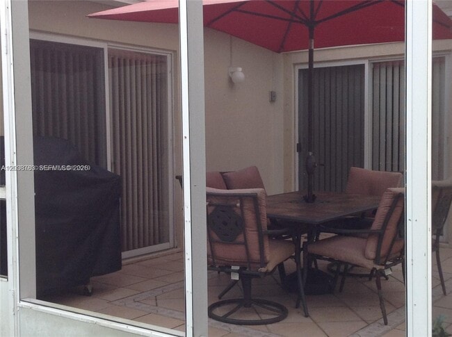 Building Photo - 1440 Canary Island Dr