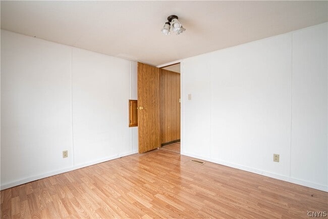 Building Photo - 108 Mountain View Ln