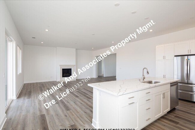 Building Photo - 5812 Lady Bells Dr