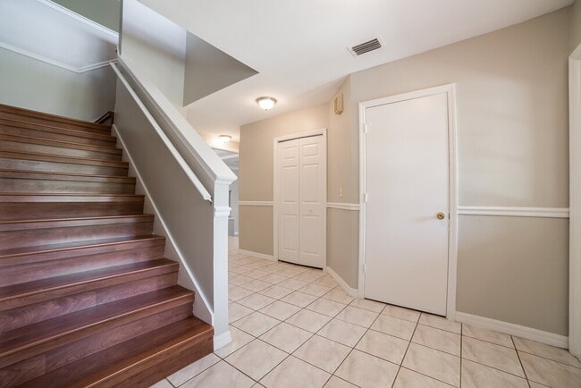 Building Photo - 7346 Cherry Laurel Dr