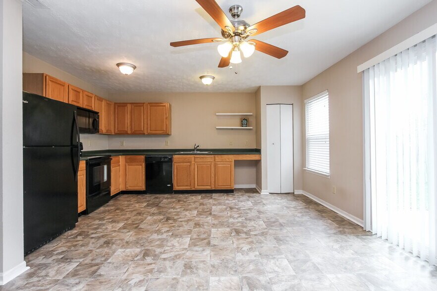 Building Photo - 105 Winterwood Dr