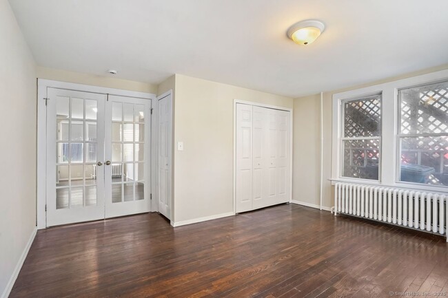 Building Photo - 139 Edgefield Ave