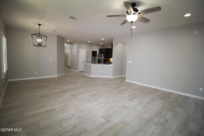 Building Photo - 509 Cedarwood Ave