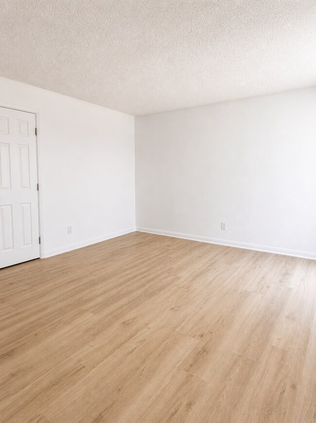 Interior Photo - 14719 S. Berendo Ave
