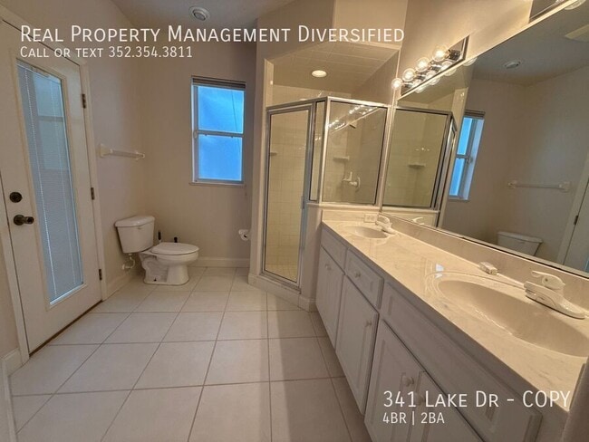 Building Photo - 341 Lake Dr