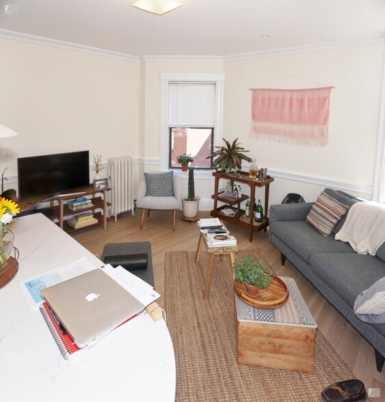 Building Photo - 1334 Commonwealth Avenue