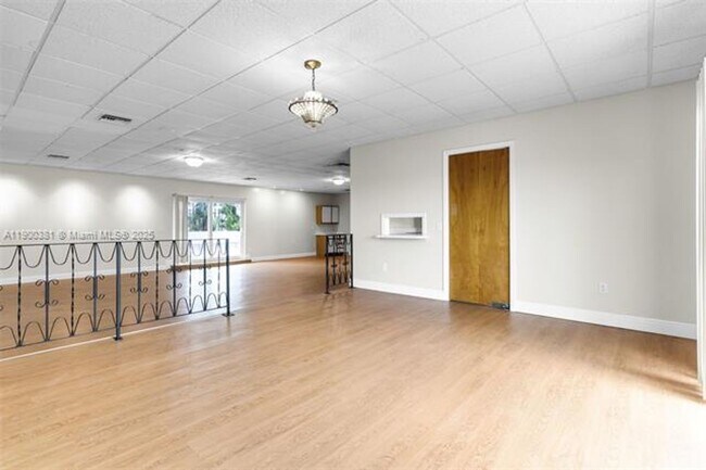 Building Photo - 14820 Naranja Lakes Blvd