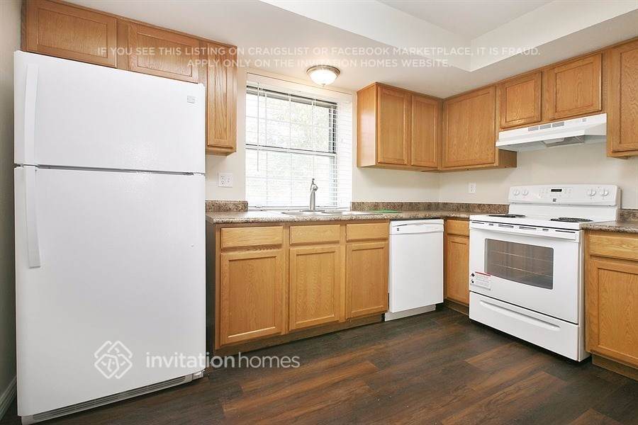 Building Photo - 4680 Crown Blvd