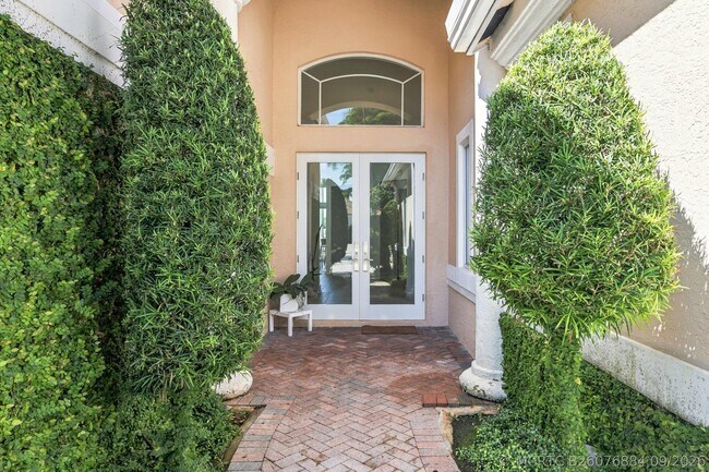 Building Photo - 14334 Stroller Way