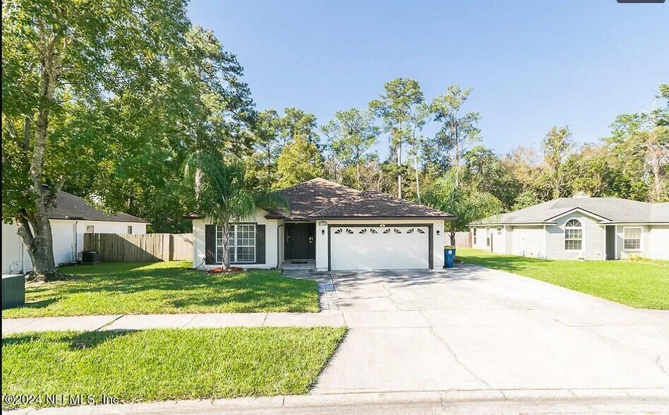 Building Photo - 1122 Windy Willows Dr