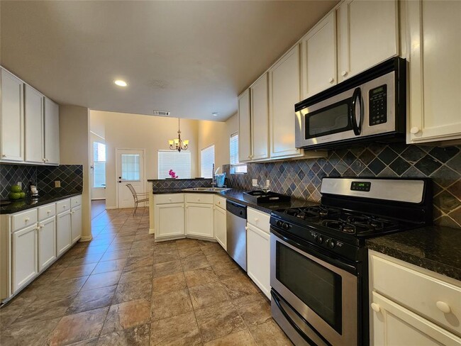 Building Photo - 16614 Stoneside Dr