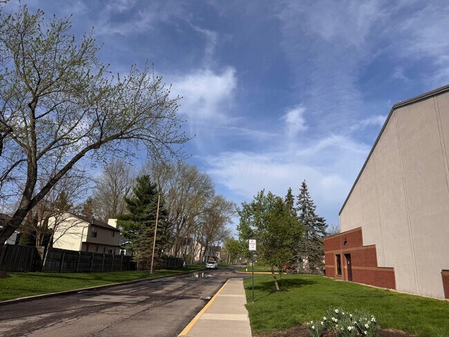 Building Photo - 2632 Breathstone Ct