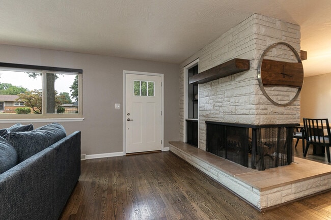 Building Photo - 1936 E Greenwood St