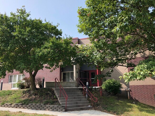 Interior Photo - 245 Hyland