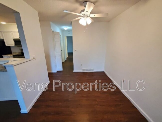 Building Photo - 111 Yorktown Dr