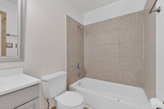 Building Photo - Rural South Valley 4 Bedroom  1.75 Bath 1256/sf