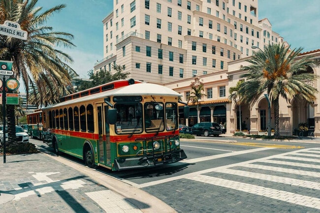 Building Photo - 444 Ponce de Leon Blvd