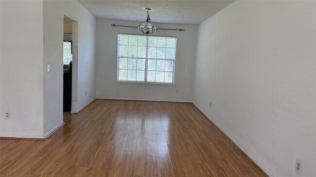 Building Photo - 3130 Battle Ridge Ln