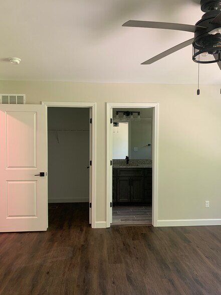 Primary closet and bathroom - 898 Caleb Xing
