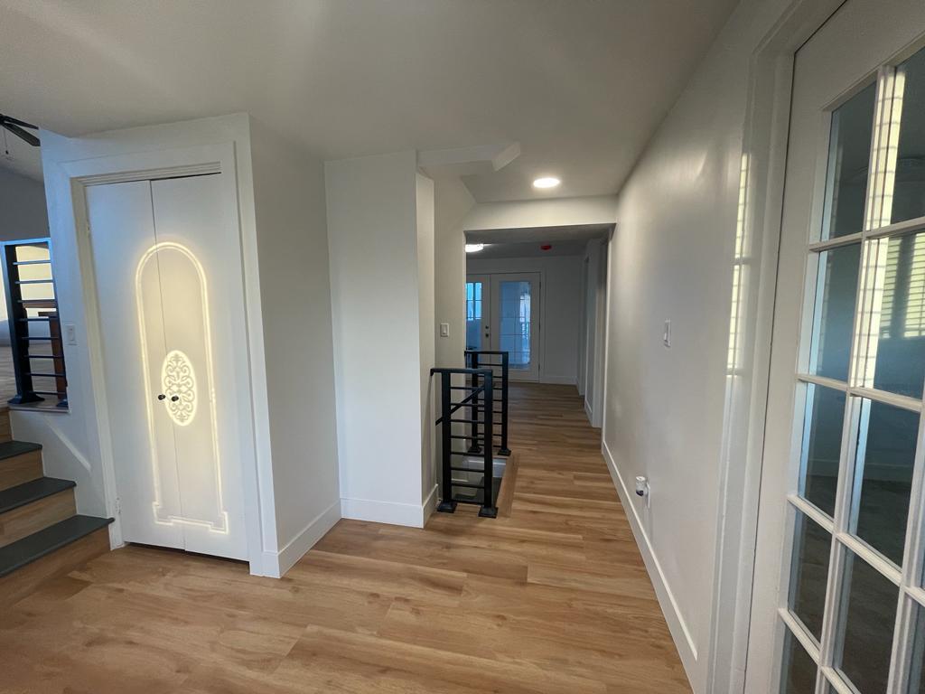 Building Photo - 175 S 400 E