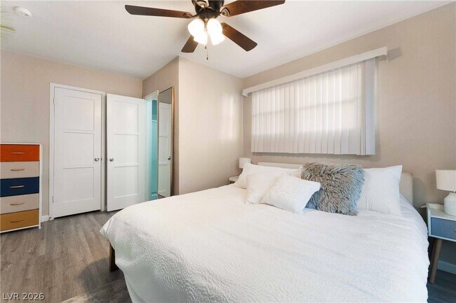 Building Photo - 1021 Griffith Ave