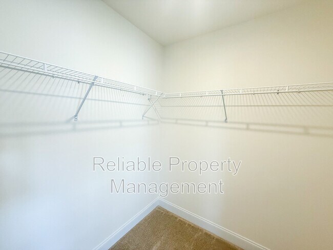 Building Photo - 32 Honeydew Wy