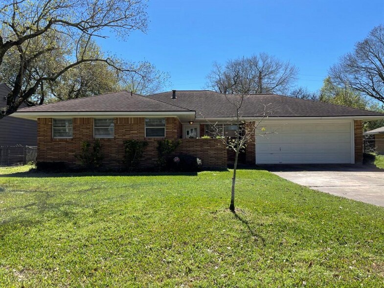 Primary Photo - 4017 Osby Dr