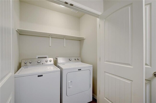 Building Photo - 4616 Inicio Ln