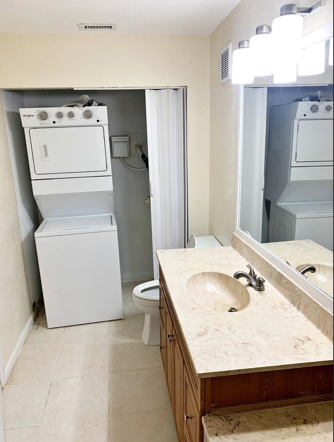 Building Photo - 13 N Crossings Cir