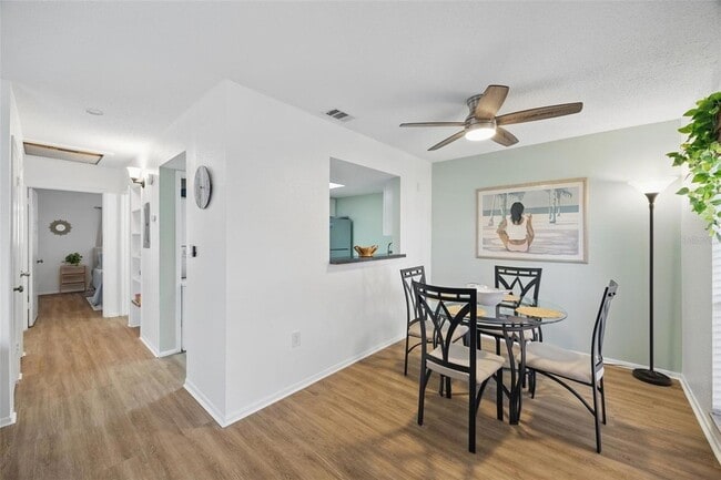 Building Photo - 8911 Blind Pass Rd