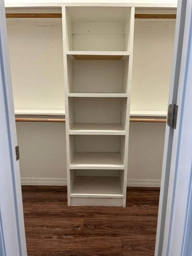 Building Photo - SUMMER MOVE IN SPECIAL