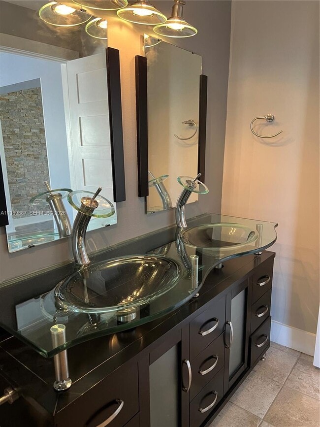 Building Photo - 2713 Sherman St