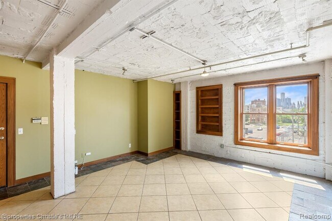 Building Photo - 78 Watson St