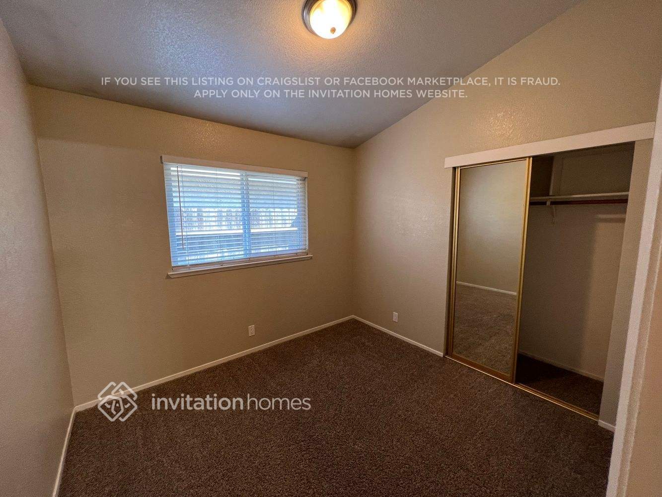 Building Photo - 1324 Puebla Way