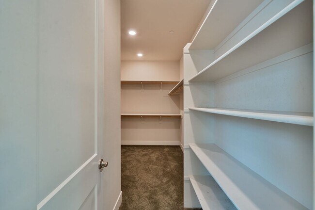 Building Photo - Beautiful Lincoln Home with Solar, 3-Car Garage & Trailer Parking!