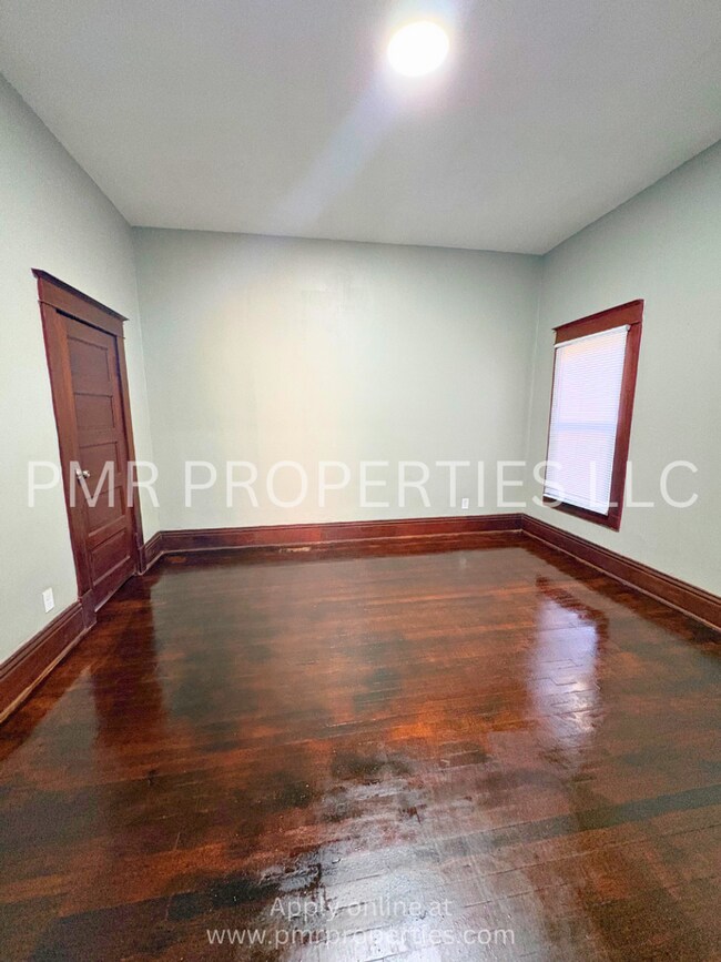 Building Photo - 2136 S 12th St