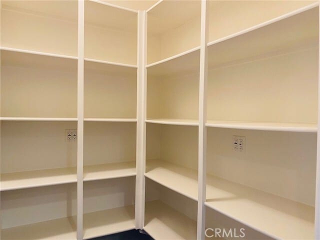 Building Photo - 72 Maple Ash