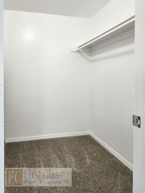 Building Photo - 1372 NE 186th Ave