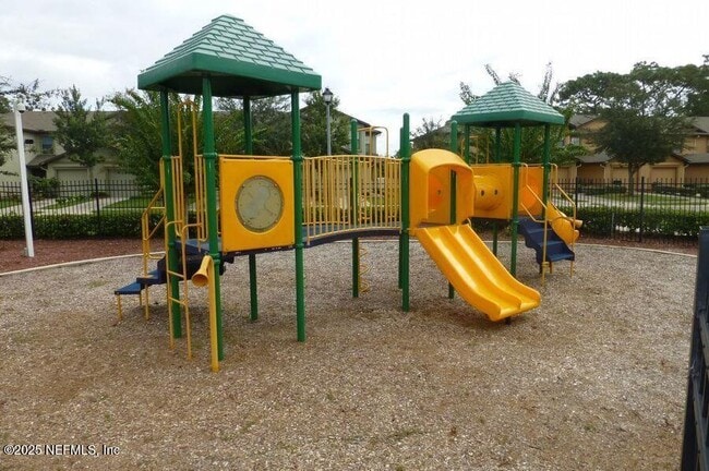 Building Photo - 4815 Playpen Dr