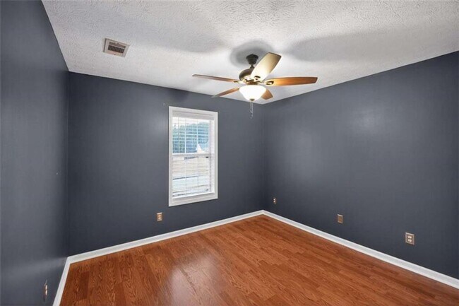 Building Photo - 630 Castlebar Way