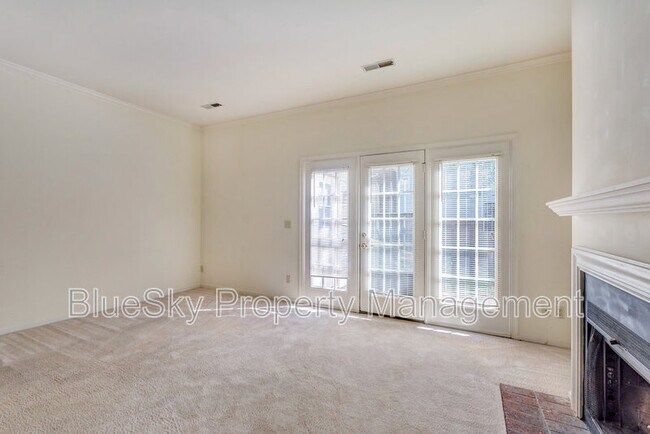 Building Photo - 1012 Huntwood Ln